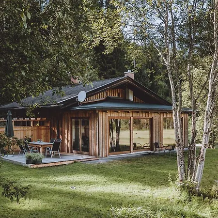 Die Lärchen-Lodge Maishofen Exterior foto